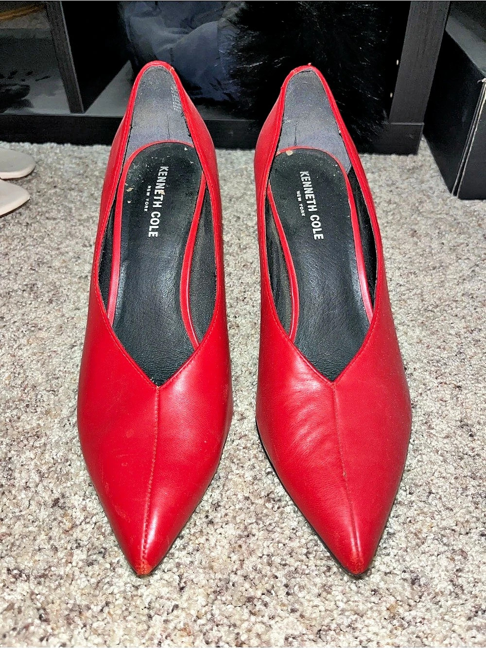 Kenneth Cole Pointed-Toe Red Heels - Picture 1 of 4